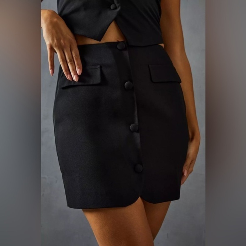 Nasty Gal Mini Tailored Button Front Mini Skirt Black Sz 6